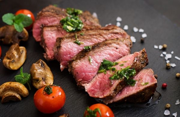 붉은 고기 / 출처 - 프리픽