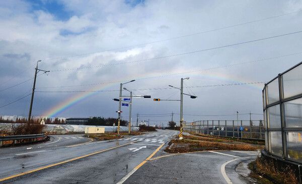 무지개가 선명히 보이는 하늘&nbsp;ⓒ포인트경제 강일수 세종통신원