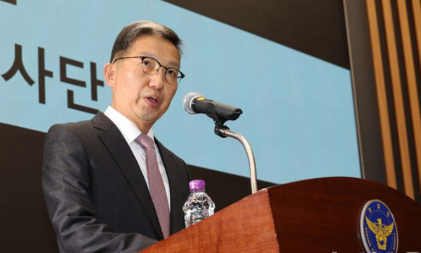 우종수 경찰청 국가수사본부장이 9일 오전 서울 서대문구 경찰청에서 윤석열 대통령의 비상계엄 수사 상황과 관련 브리핑 하고 있다. 2024.12.09 / 출처-뉴시스(포인트경제)