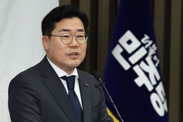 박찬대 더불어민주당 원내대표가 16일 오후 서울 여의도 국회에서 열린 의원총회에서 발언하고 있다. /사진=뉴시스