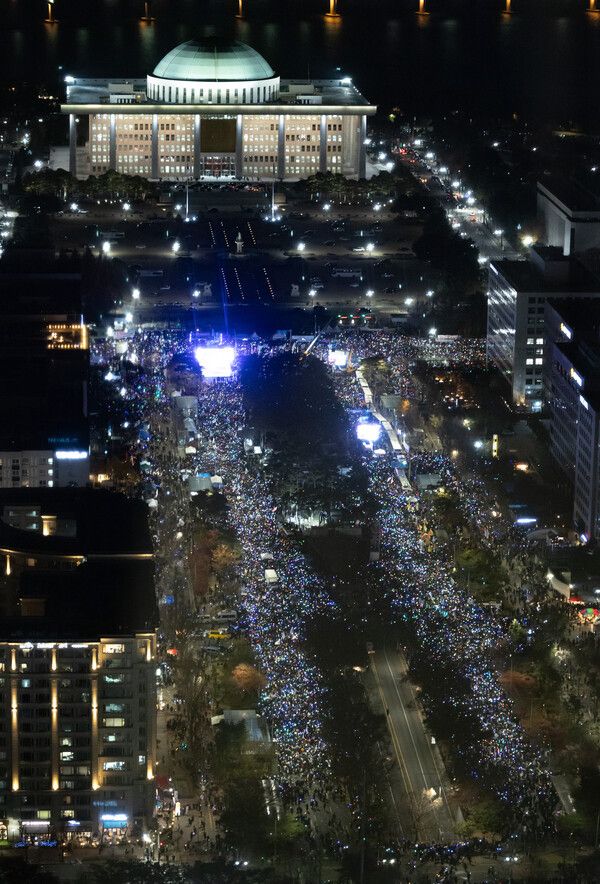 국회 앞 가득 메운 시민들 /사진=뉴시스