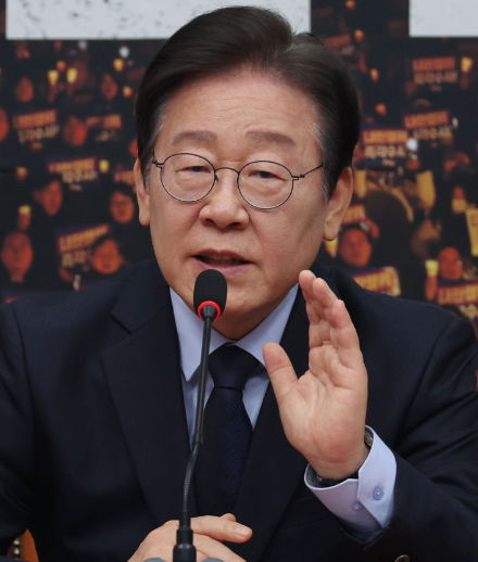 이재명 더불어민주당 대표가 8일 서울 여의도 국회에서 현안 기자간담회를 하고 있다. /사진=뉴시스