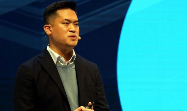 광주 서구 김대중컨벤션센터 다목적홀에서 '인공지능 데이터센터 투자협약 및 착수식'에서 강연중인 정우진 NHN대표 (2021.02.04) / 출처 - 뉴시스