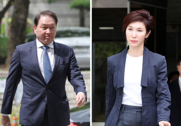 최태원(왼쪽사진) SK그룹 회장이 지난 4월 16일 오후 서울 서초구 서울고등법원에서 열린 최태원-노소영 이혼 소송 항소심 2차 변론에 출석하고 있다. 노소영 아트센터 나비 관장이 변론을 마친 뒤 법원을 나서고 있다. /사진=뉴시스 (포인트경제)