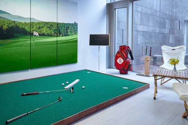 제주 아트빌라스 골프특화룸(승효상 빌라) /롯데호텔앤리조트 제공
