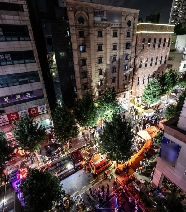 22일 오후 경기 부천시 원미구의 숙박업소에서 화재가 발생했다 / 출처-뉴시스 (포인트경제)