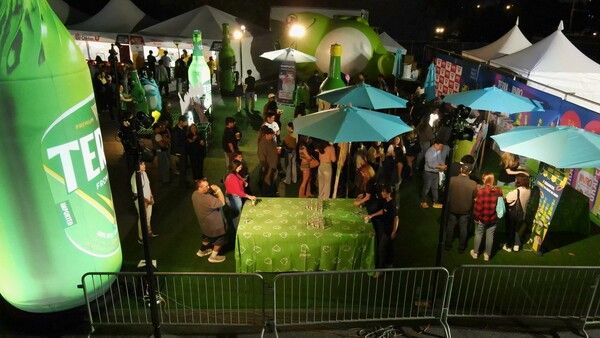 치킨과 맥주, 그리고 K-컬처가 어우러진 ‘치맥페스티벌’이 지난 10일(현지시간) 미국에서 첫 선을 보이자 현지 방문객들의 뜨거운 반응 속에 지역 사회의 이목을 집중시켰다. /참컴USA