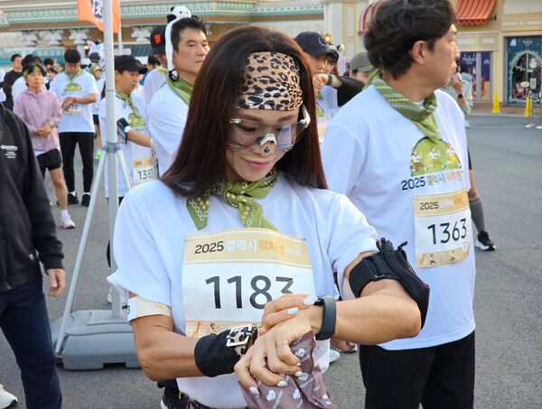 '갤럭시 워치런 @사파리'