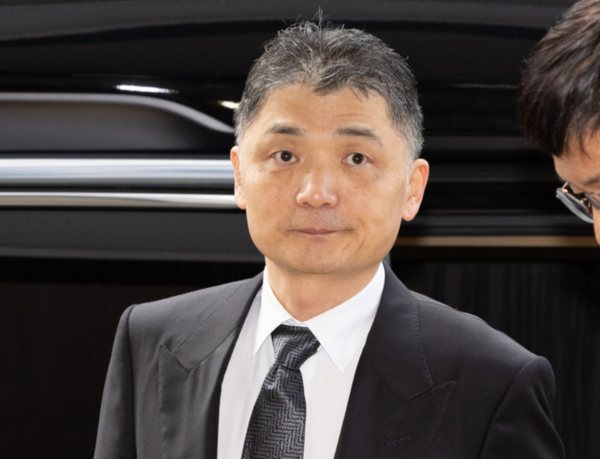 카카오 창업자 김범수 경영쇄신위원장이 지난해 11월 15일 서울 양천구 서울남부지방법원에서 열린 공판에 출석하고 있다. /사진=뉴시스