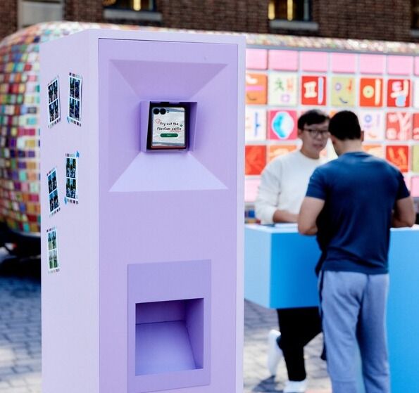 펜실베니아 대학교에 설치된 한글 트럭과 셀피 스튜디오