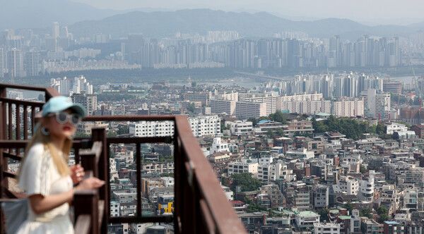 지난 6월 서울 남산에서 바라본 시내 주택단지 /사진=뉴시스