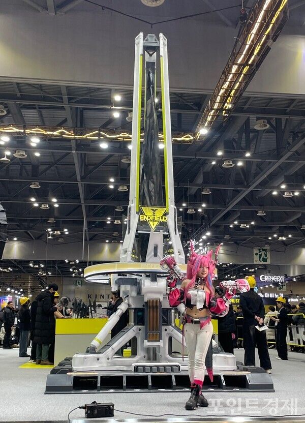 일산 KINTEX에서 개최된 AGF 2025 '명일방주: 엔드필드' 코스프레(포인트경제)