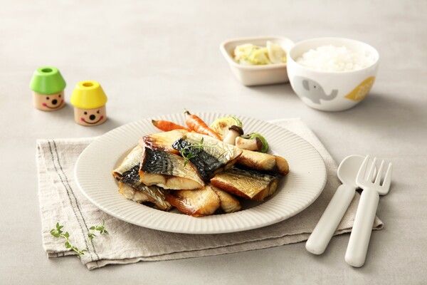 CJ프레시웨이 PB 상품 개발 사례_아이누리 키즈용 생선 조리 예[사진=CJ프레시웨이](포인트경제)