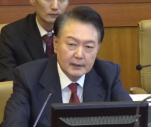 윤석열 대통령이 4일 서울 종로구 헌법재판소에서 열린 본인에 대한 탄핵심판 5차 변론에 피청구인으로 출석해 진술하고 있다. /사진=헌법재판소