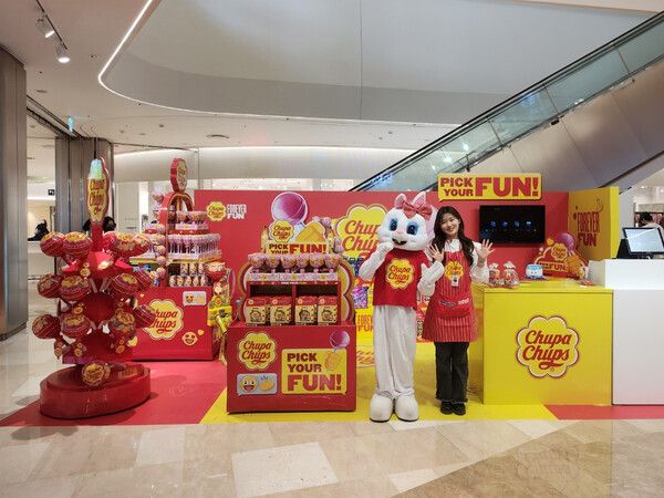 서울 잠심 롯데월드몰서 진행되는 츄파춥스 팝업스토어 이미지 [사진=농심](포인트경제)