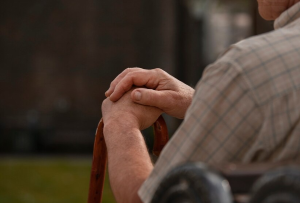 노인 /사진=프리픽