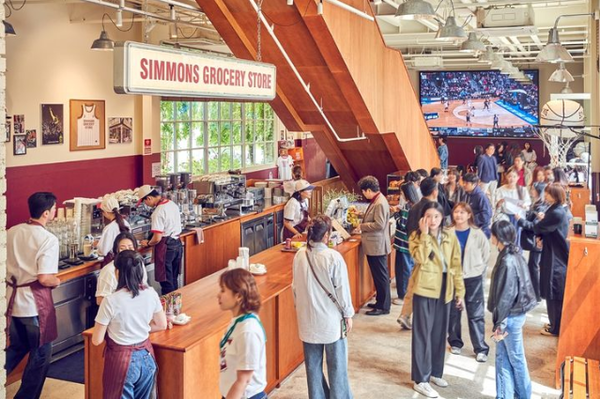 복합문화공간 시몬스 테라스, 신상카페 '시몬스 그로서리 스토어' / 시몬스 (포인트경제)