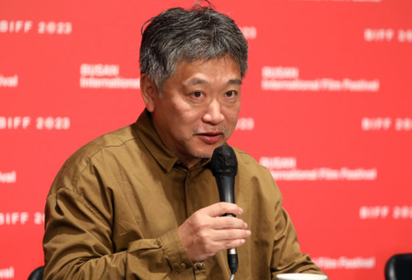 영화 '괴물' 감독 고레에다 히로카즈이 지난 2023년 7일 부산 해운대구 KNN 시어터에서 제28회 부산국제영화제 갈라 프레젠테이션 '괴물' 기자회견을 하고 있다. /사진=뉴시스
