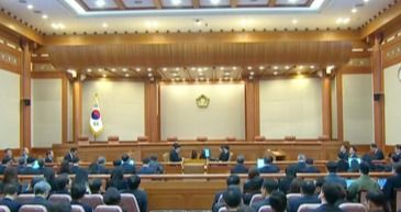 윤석열 대통령의 탄핵심판 선고 /YTN 생중계 갈무리