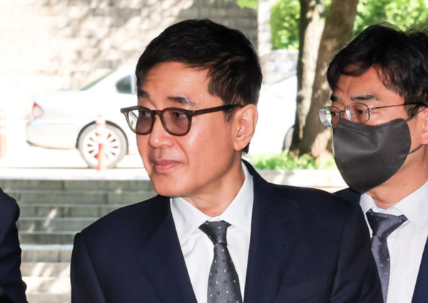 지난 16일&nbsp;영장실질심사 출석하는 이호진 전 태광그룹 회장 /사진=뉴시스