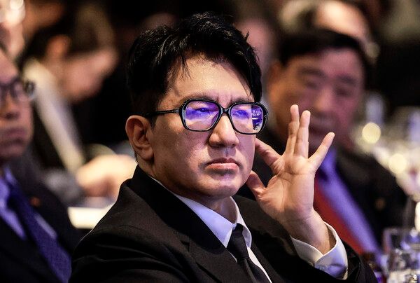 방시혁 하이브 의장이 지난 2월 20일 서울 영등포구 FKI타워에서 열린 한국경제인협회 제64회 정기총회에 참석해 있다. /사진=뉴시스