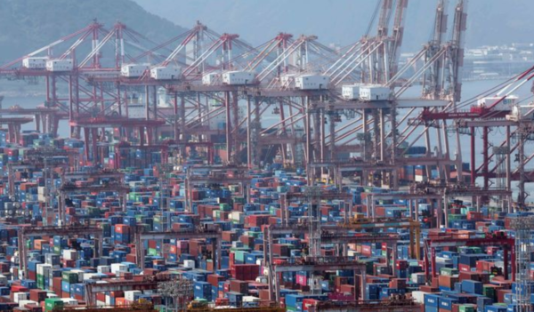 지난 1일&nbsp;부산 남구 신선대부두 야적장에 수출입 컨테이너가 가득 쌓여 있다. /사진=뉴시스