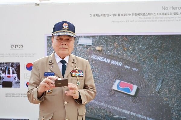 지난 12일 대전 한화생명볼파크에서 열린 한화 방산 3사 국가유공자 초청 야구관람 행사에 참석한 대한민국 월남전참전자회 대전광역시지부장 정병무 국가유공자 [사진=한화](포인트경제)