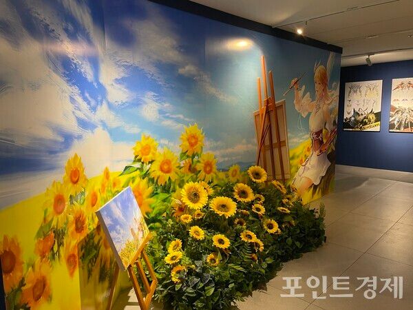 &nbsp;‘로스트아크’ 단독 미디어아트 전시 ‘빛의 여정’. 포토존&nbsp;ⓒ포인트경제