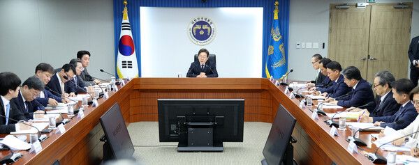이재명 대통령이 23일 서울 용산구 대통령실 청사에서 열린 제1차 수석보좌관회의에서 발언하고 있다. /사진=뉴시스