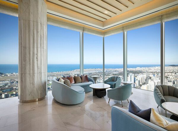 제주 드림타워 복합리조트 그랜드 하얏트 제주 '스카이뷰 라운지 38' /롯데관광개발 제공