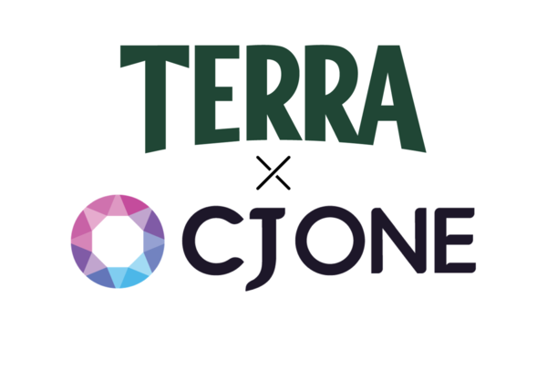 하이트진로 테라 x CJ ONE 로고 [사진=하이트진로](포인트경제)