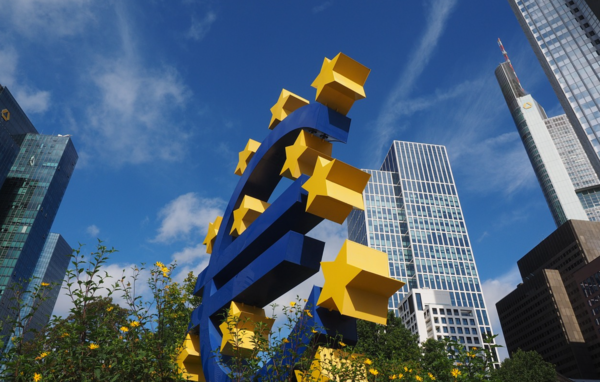 유로 조각품 /픽사베이