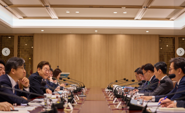 비상경제점검 TF회의 주재하는 이재명 대통령 /대통령실 제공