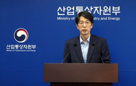 서가람 산업통상자원부 무역정책관이 1일 세종시 정부세종청사에서 2025년 7월 수출입동향을 발표하고 있다. /사진=뉴시스