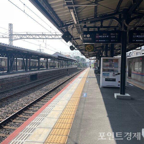 25일 일본 치바현 후나바시시에 위치한 케이세이 전철 본선의 철도역 히가시나카야마역의 한적한 풍경. /사진=서지혜