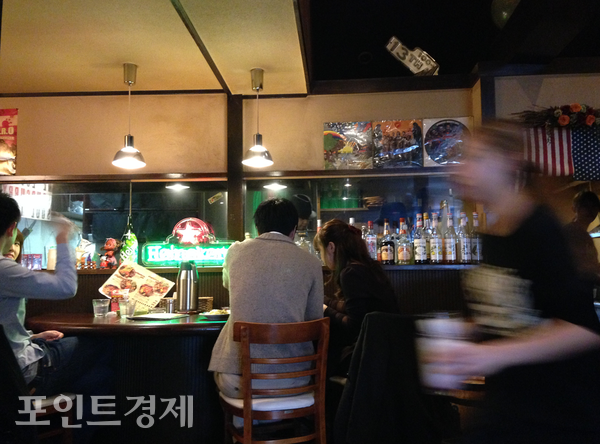 도쿄 시내의 한 이자카야ⓒ포인트경제 박진우 도쿄 특파원
