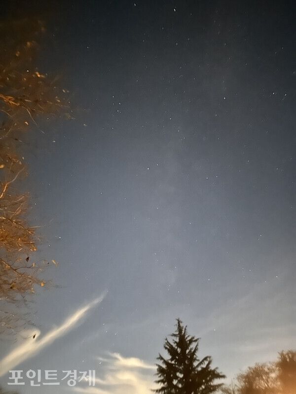 캠핑장에서 올려다본 밤하늘ⓒ포인트경제 박진우