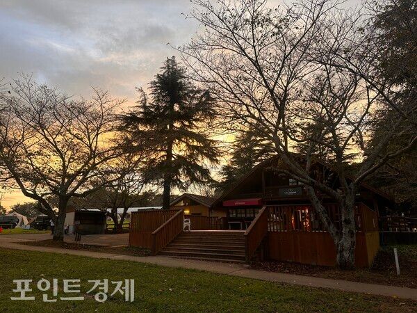 노을 진 캠프장 입구ⓒ포인트경제 박진우