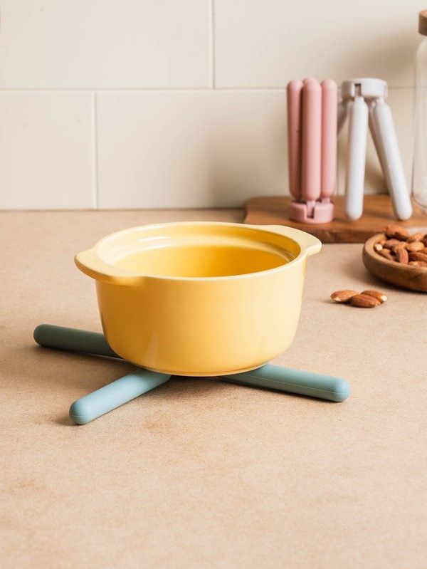 아성다이소 ‘실리콘 접이식 냄비 받침’