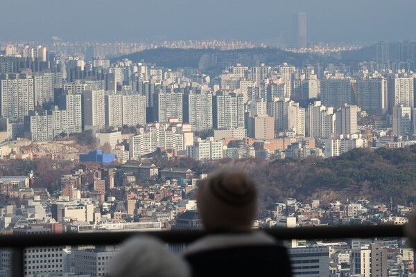 지난달 24일 서울 용산구 남산공원에서 바라본 아파트 단지 모습. /사진=뉴시스