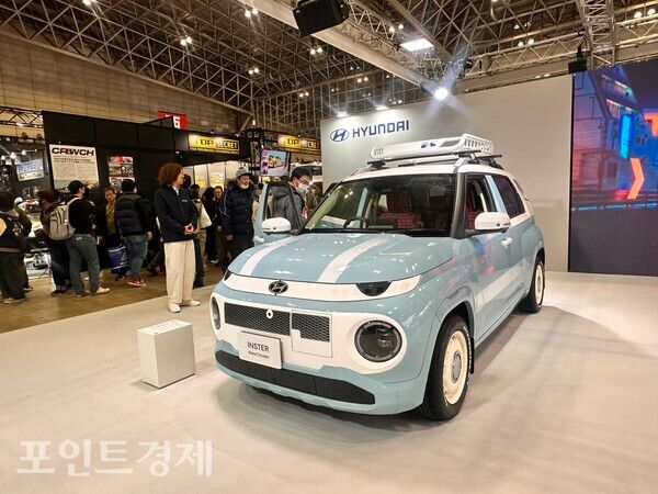 현대차 부스에 전시된 ‘인스터 레트로 트래블러’