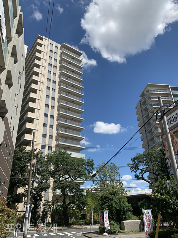 도쿄의 한 맨션 전경&nbsp;ⓒ포인트경제