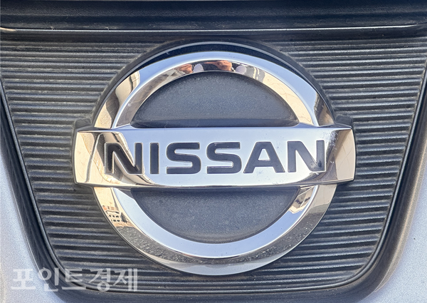 닛산(NISSAN) 엠블럼/사진=박진우 특파원 ⓒ포인트경제