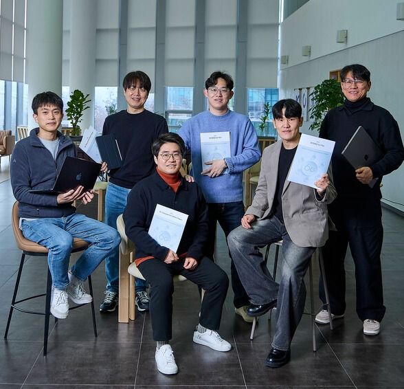 이번 6G 백서 연구와 집필에 참여한 SKT 구성원들의 모습