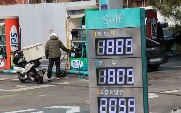 지난 11일&nbsp;서울 시내 한 주유소 /사진=뉴시스
