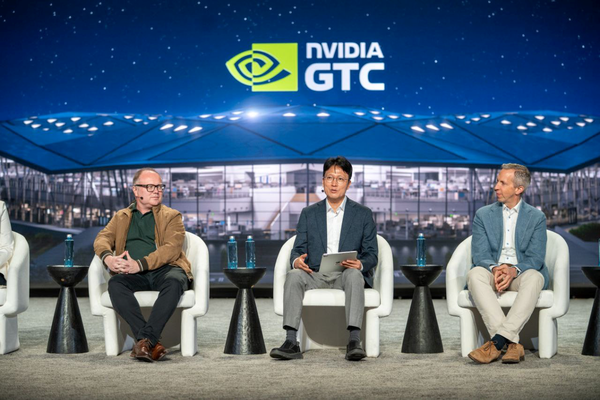 SK하이닉스 도승용 부사장(가운데) /SK하이닉스 제공