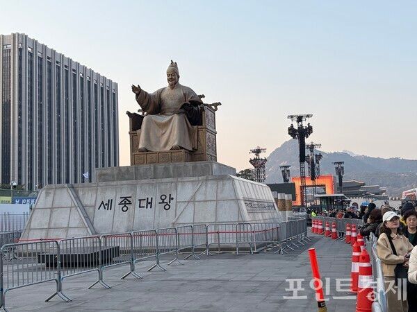 BTS 공연을 하루 앞둔 20일 오후 6시 6분께 공연장 주변 일대 ⓒ포인트경제