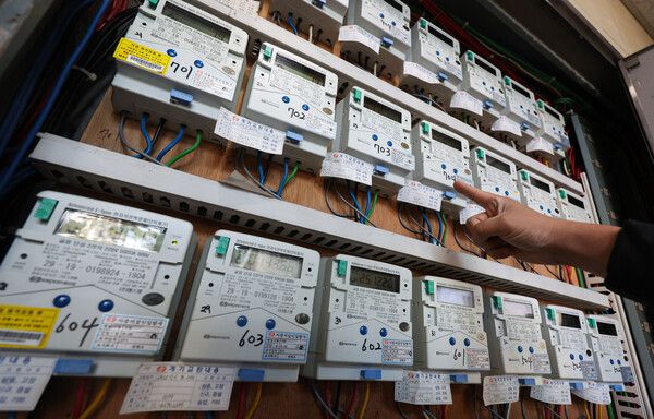 서울 시내 오피스텔 전기 계량기 모습. /사진=뉴시스