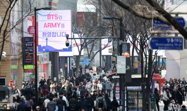 지난 22일 서울 중구 명동거리의 사람들 /사진=뉴시스
