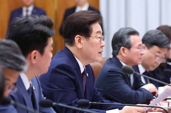 이재명 대통령이 9일 청와대에서 열린 중동 상황 관련 비상경제점검회의에서 발언하고 있다. /사진=뉴시스